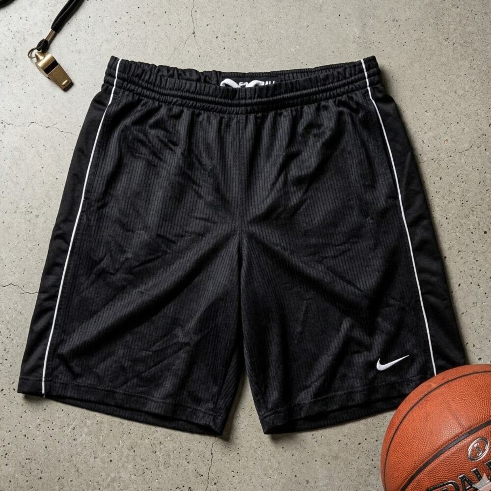 Nike Basketball Shorts Men's M Black Y2K Long Gym Athletic Activewear Swoosh